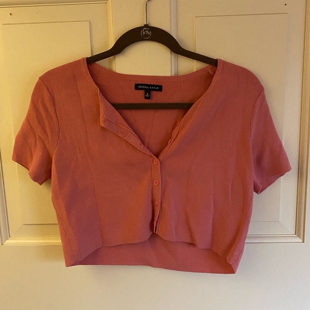 Pacsun cropped button down tee